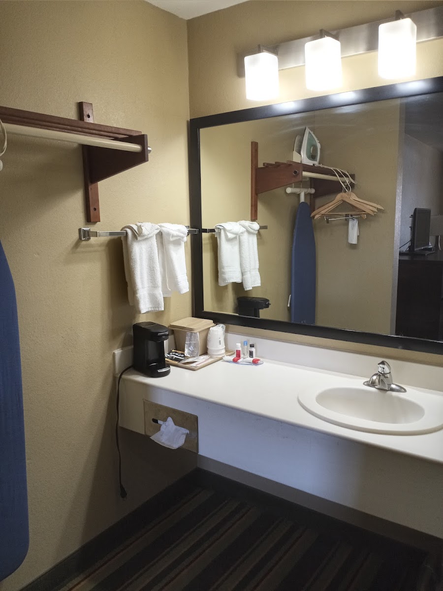Super 8 by Wyndham Hermitage Nashville