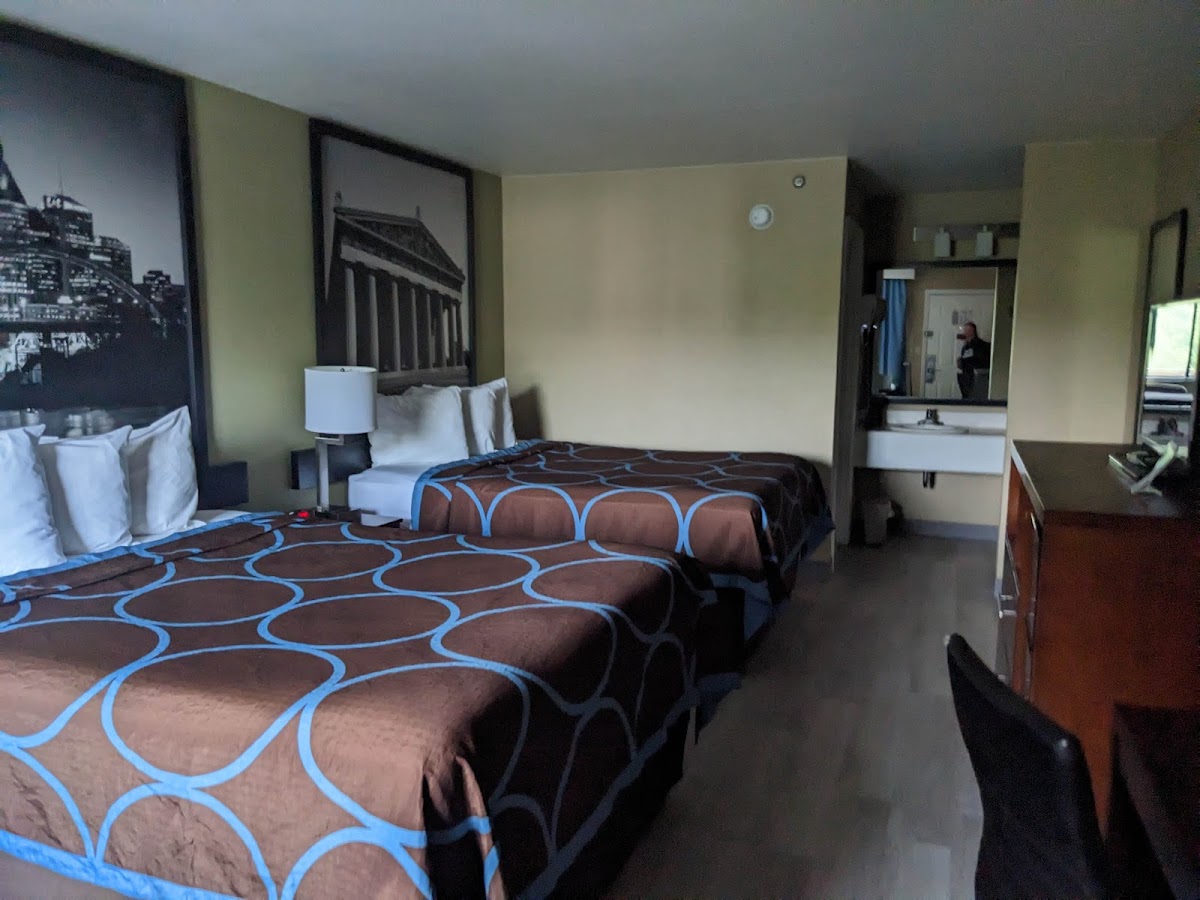 Super 8 by Wyndham Hermitage Nashville
