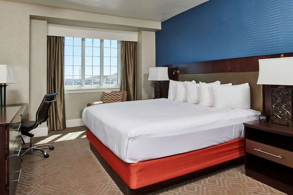 Hotel Alex Johnson Rapid City, Curio Collection by Hilton