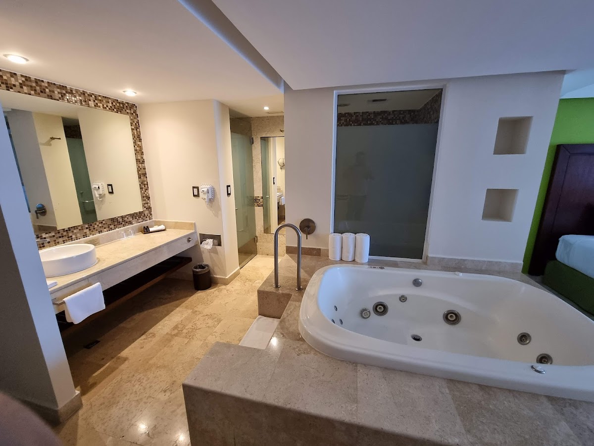 Azul Ixtapa All Inclusive Beach Resort & Convention Center