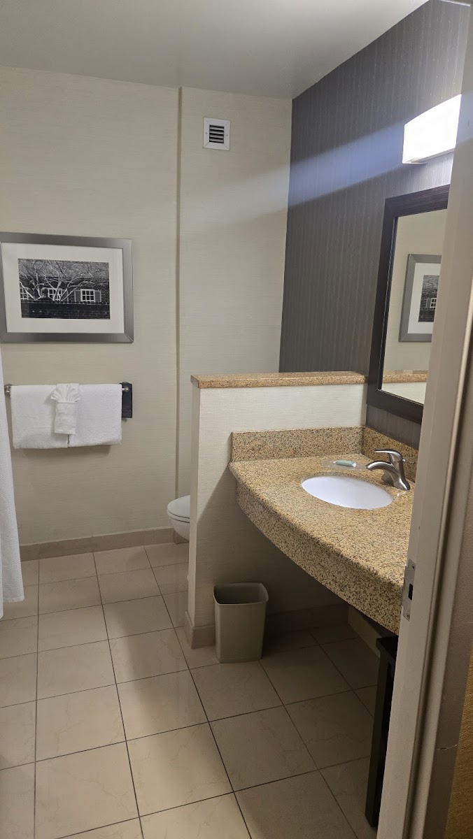 Courtyard by Marriott Fredericksburg Historic District