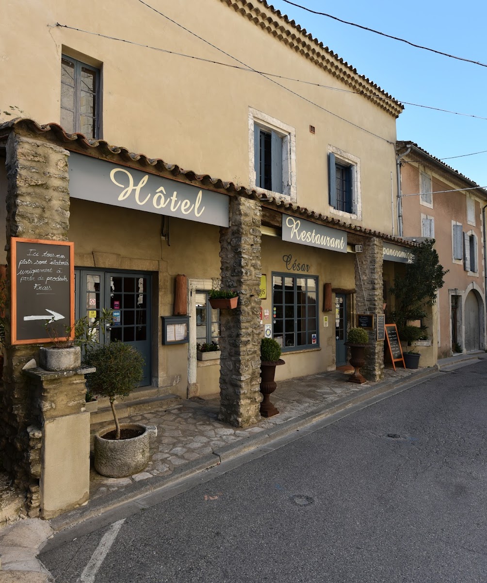 Hôtel Restaurant Panoramique César - Logis Hôtel