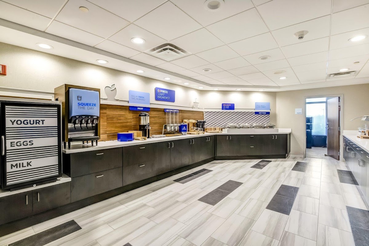 Holiday Inn Express & Suites Longview North by IHG