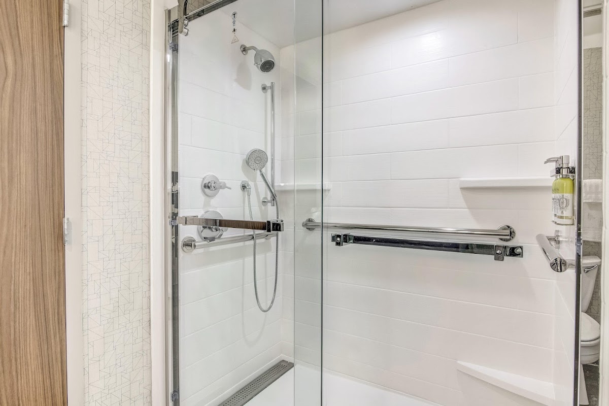 Holiday Inn Express & Suites Longview North by IHG