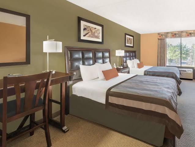 Holiday Inn Express & Suites Longview North by IHG