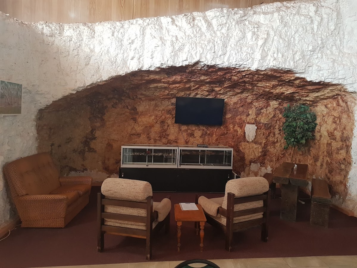 White Cliffs Underground Motel