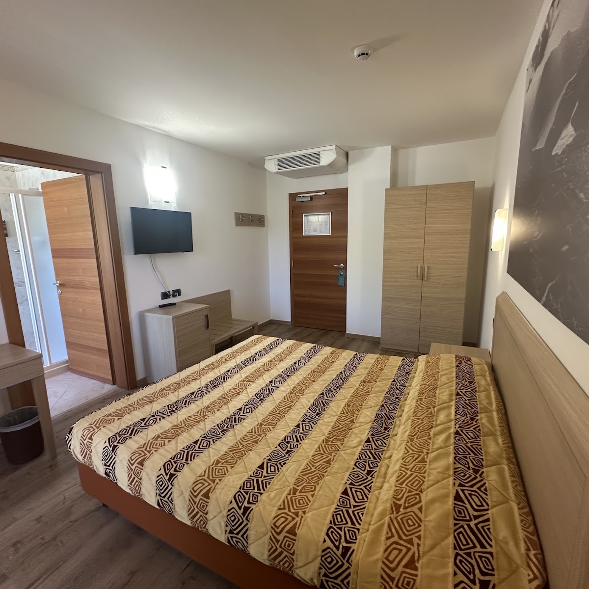 NatureBio Hotel Elite