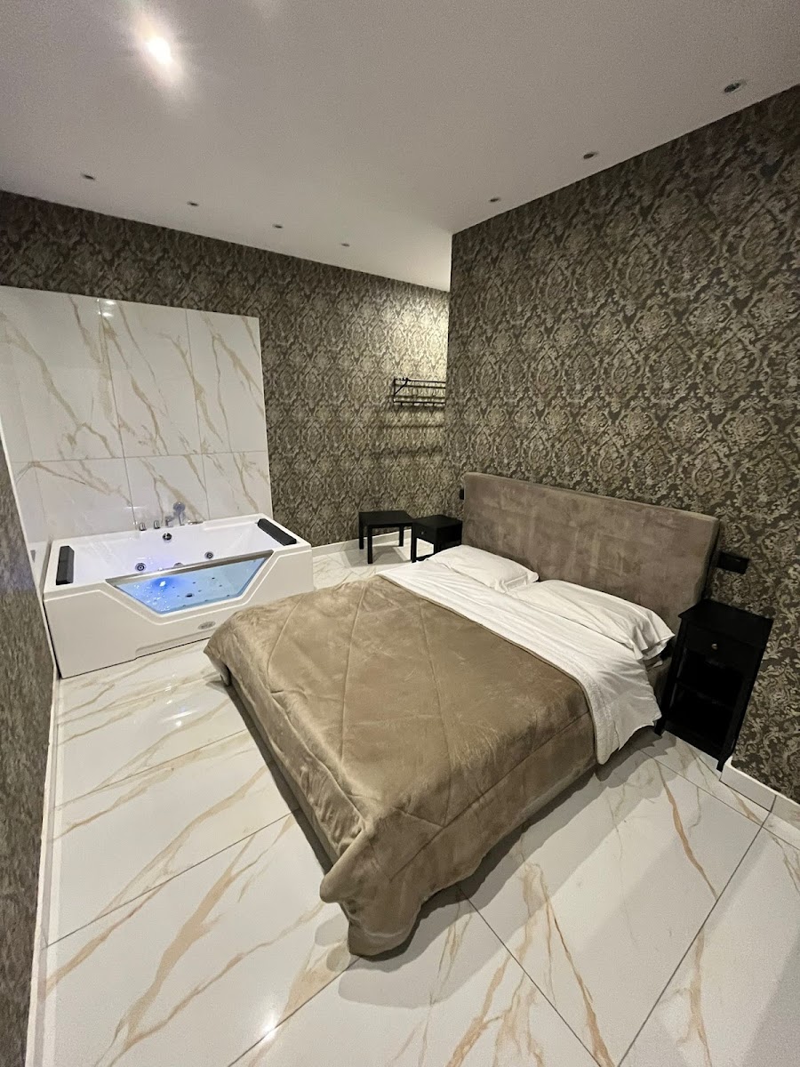 Life Hotel
