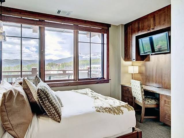 One Ski Hill Place