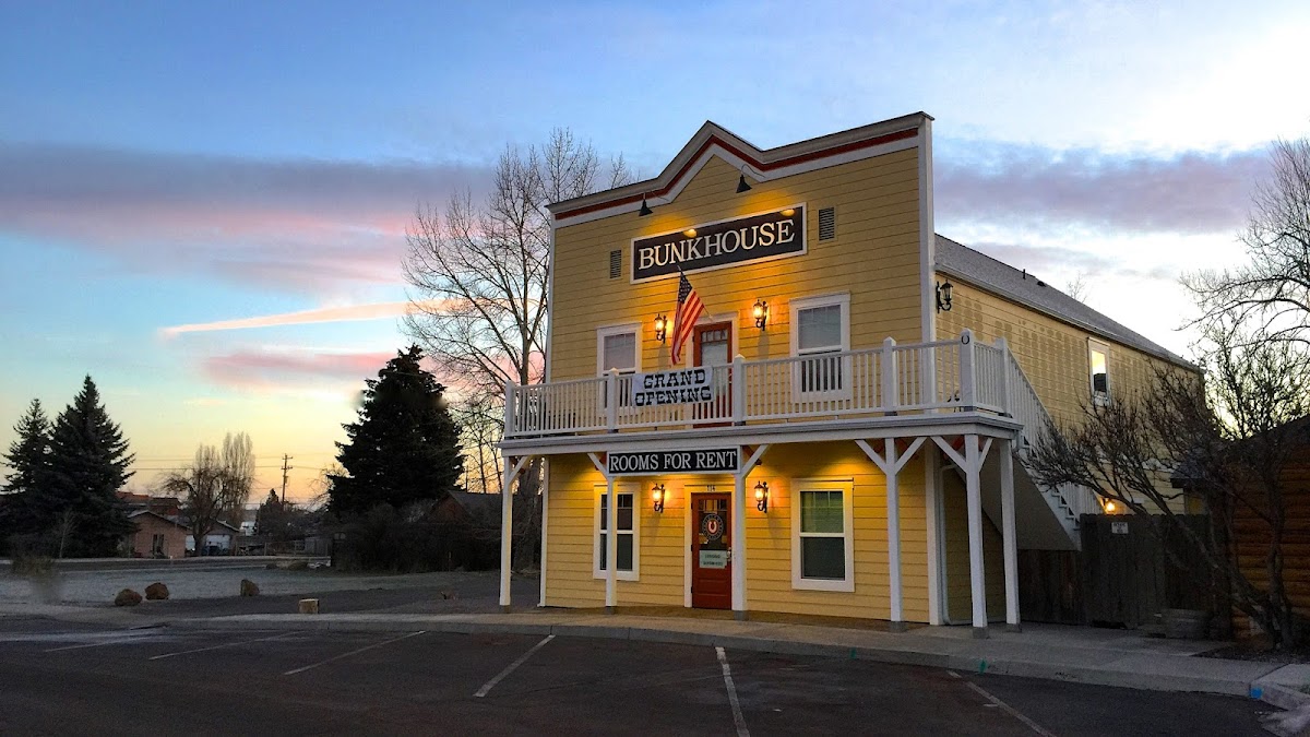 Sisters Bunkhouse