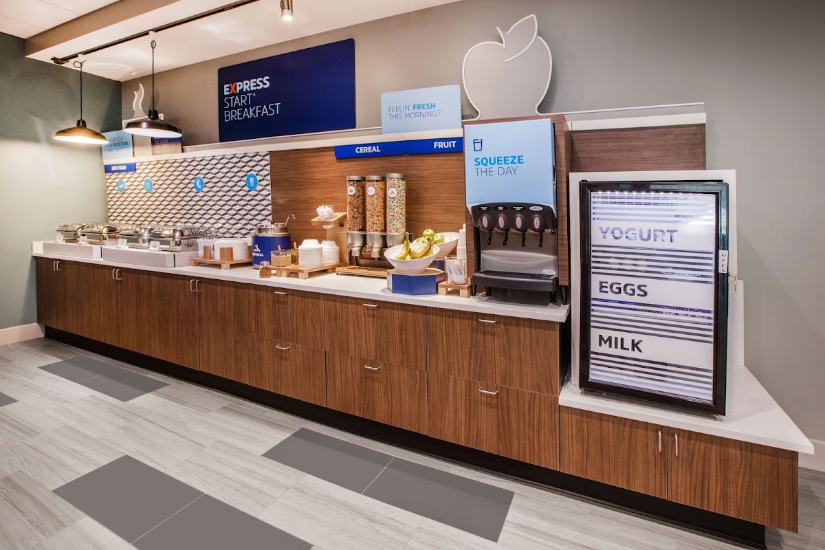 Holiday Inn Express & Suites Dickson by IHG