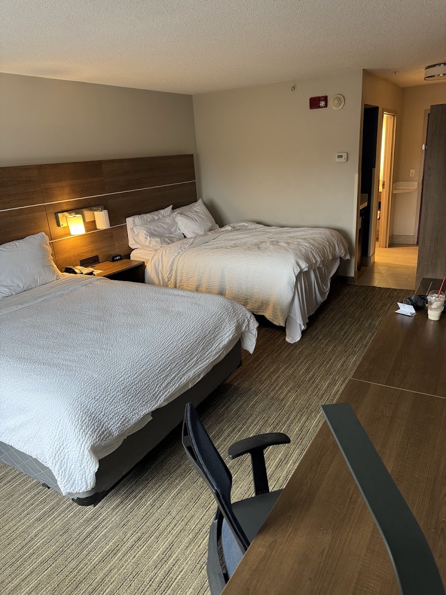 Holiday Inn Express & Suites Dickson by IHG