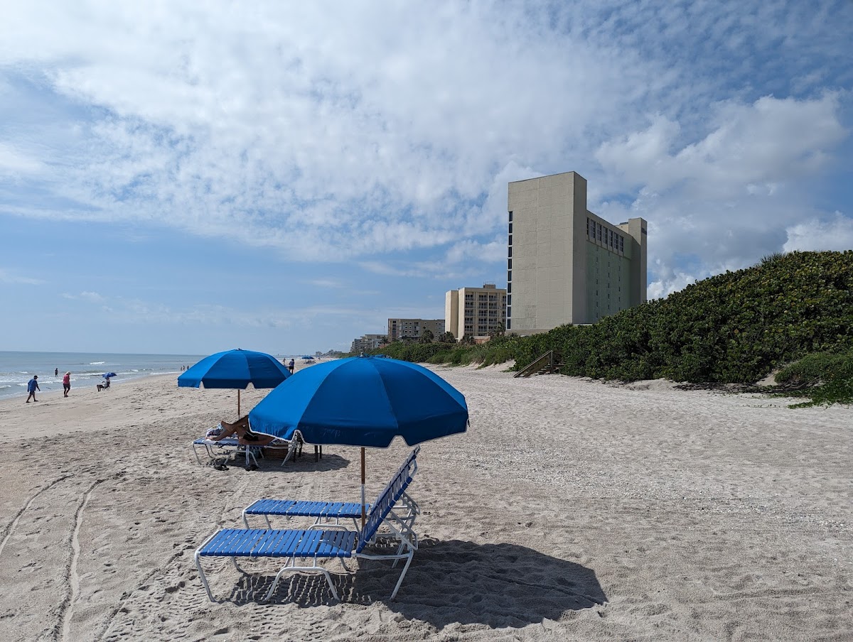 Radisson Suite Hotel Oceanfront