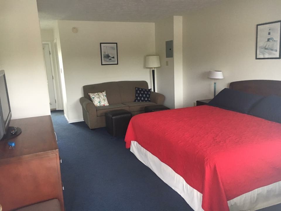Westlake Waterfront Inn