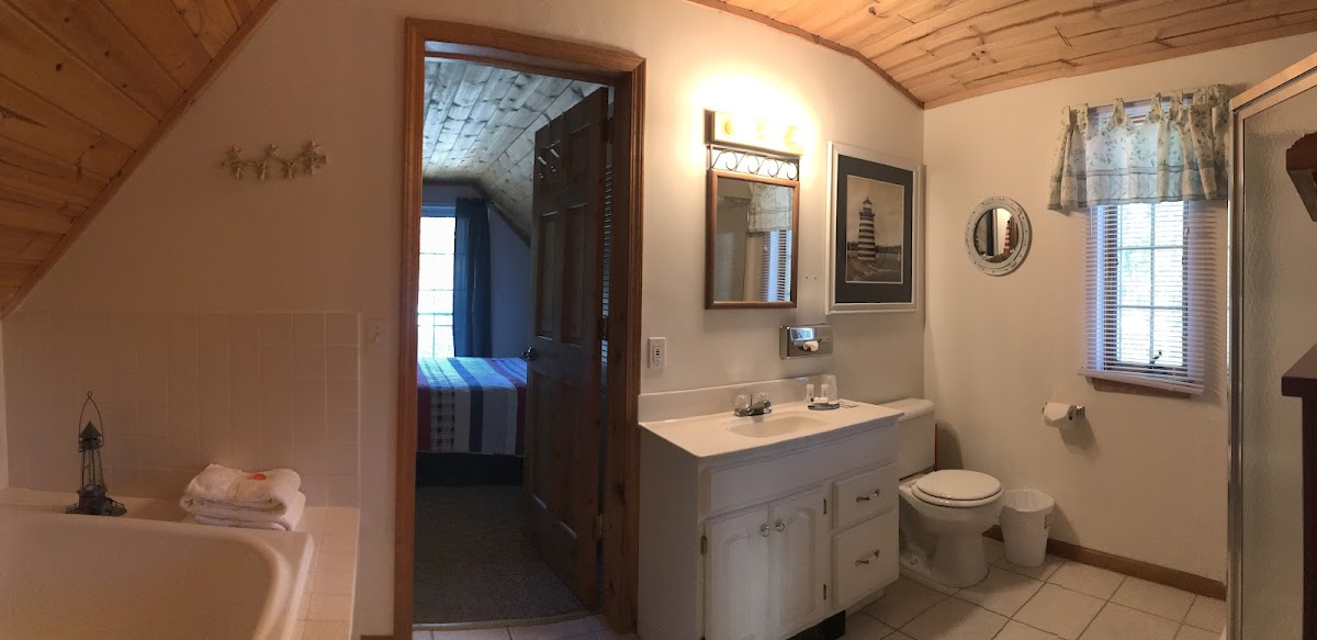 The Harbor Light Inn
