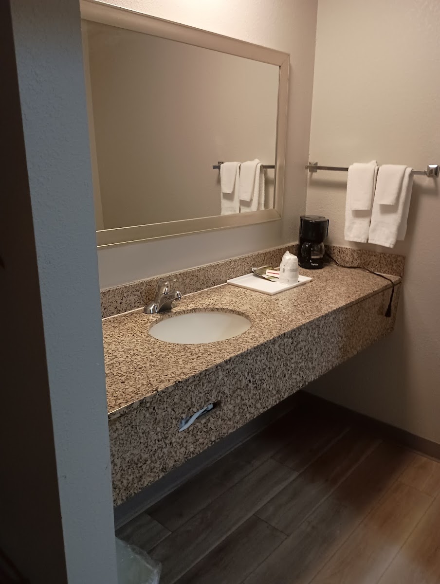 Days Inn by Wyndham Marietta White Water
