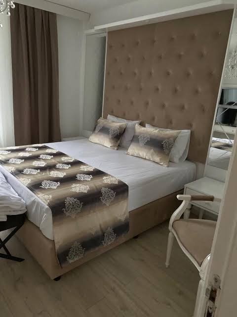 KISPET DELUXE HOTEL